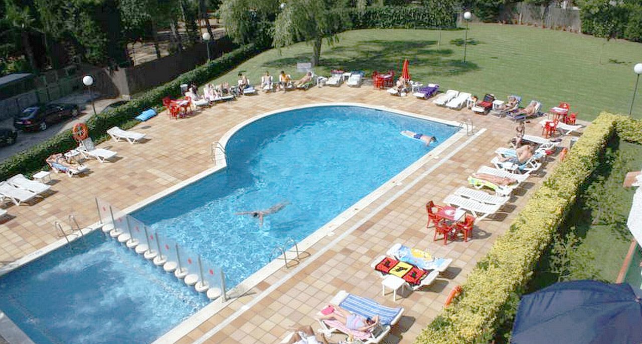 Aparthotel Las Mariposas Lloret de Mar Exterior photo